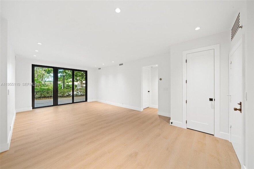 Photo - 1111 Crandon Blvd Unit B103