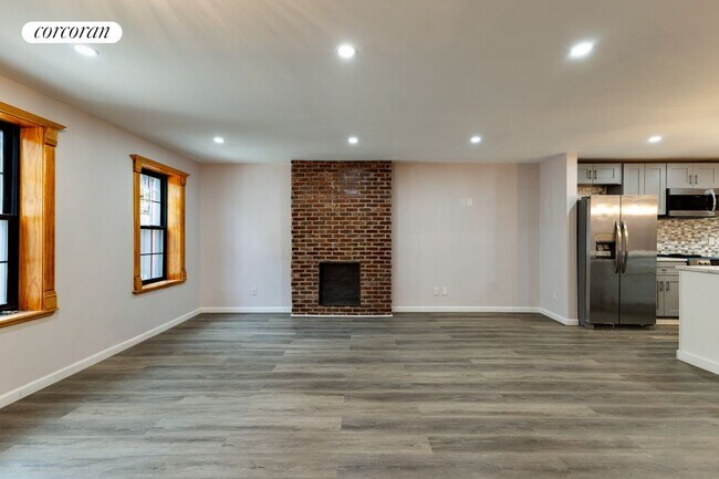 Foto del edificio - 741 Decatur St