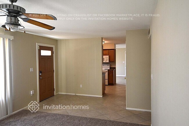 Foto del edificio - 7132 W Beryl Ave