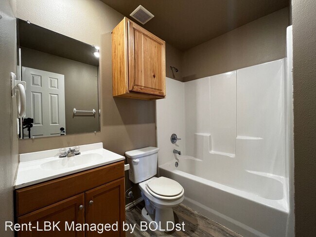 Building Photo - 3 br, 2 bath House - 1702 E Dartmouth