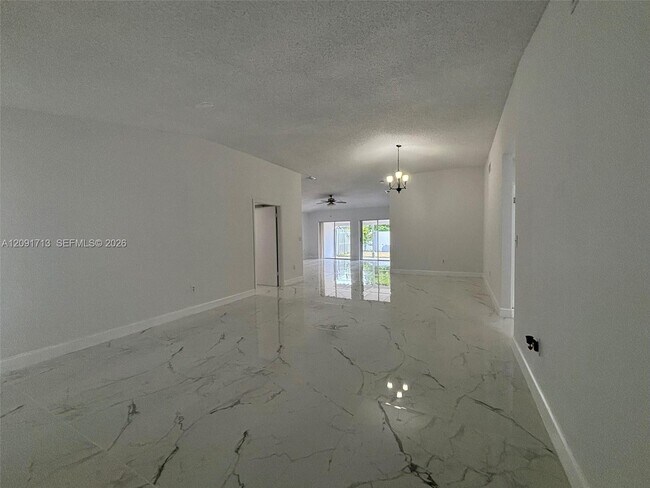 Foto del edificio - 12810 NW 6th Ln