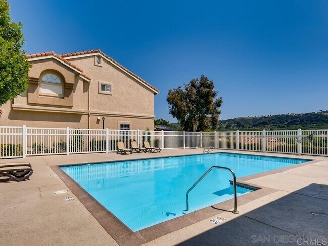 Building Photo - 10963 Creekbridge Pl