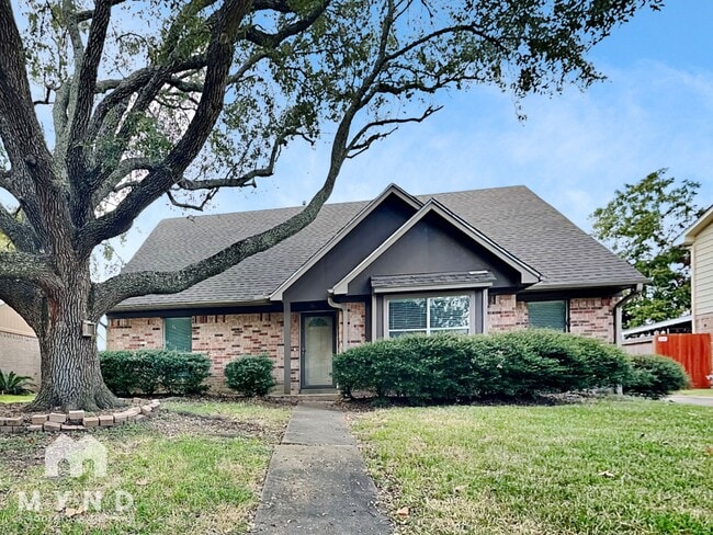 Building Photo - 15218 Woodhorn Dr