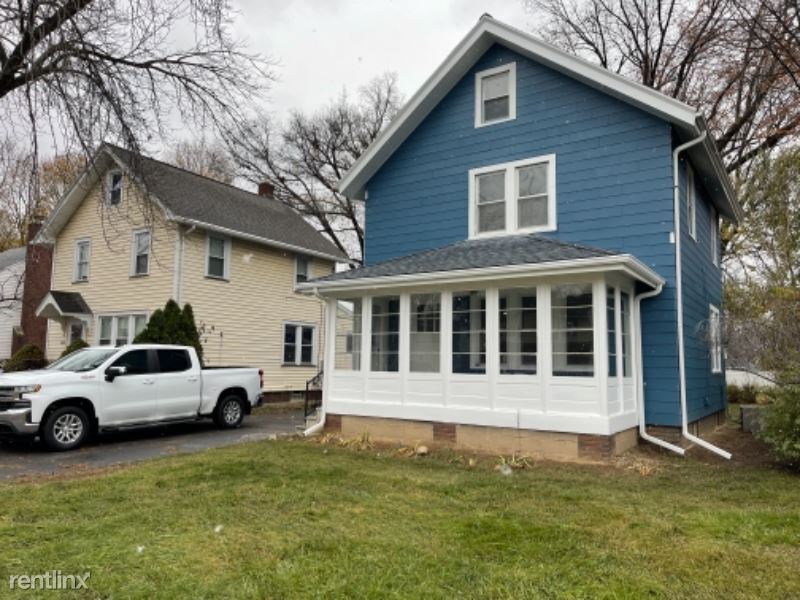 Primary Photo - 4 br, 1 bath House - 172 Burwell Rd