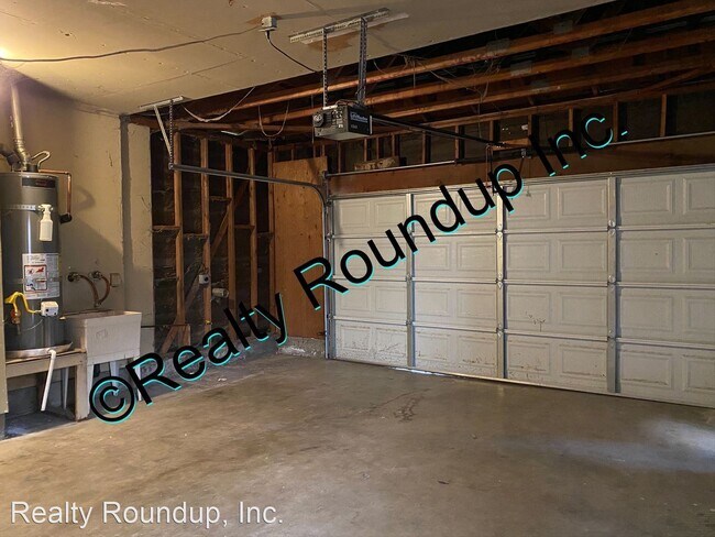 Foto del edificio - 3 br, 2 bath House - 1474 Christina Ave.