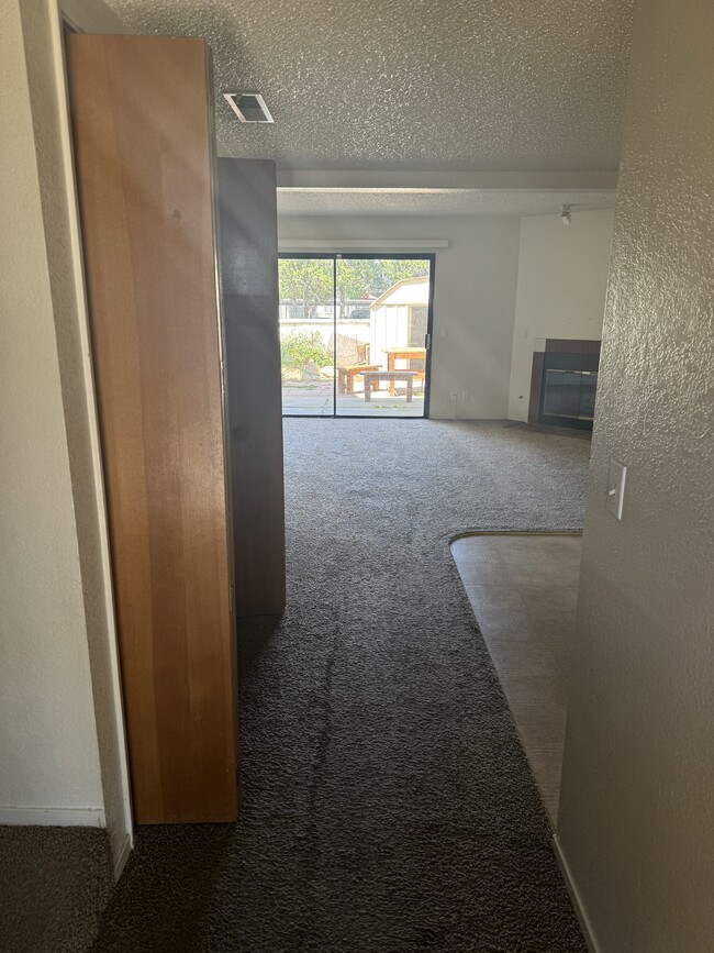 Foto del edificio - 4885 N Backer Ave
