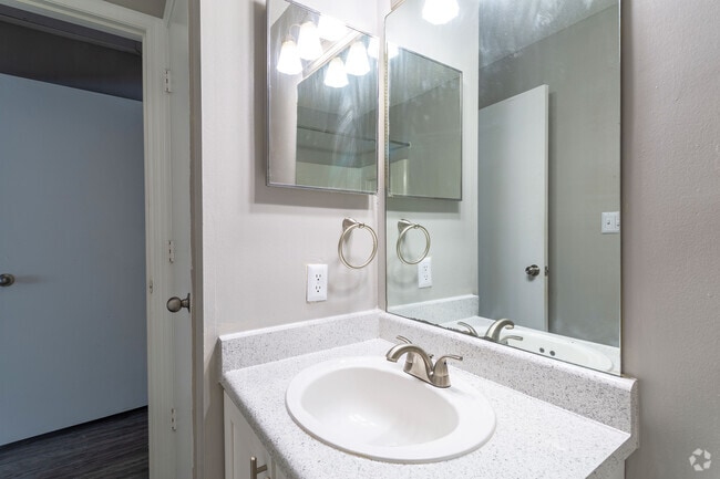 Interior Photo - West Wind Landing Apartments & Townhomes