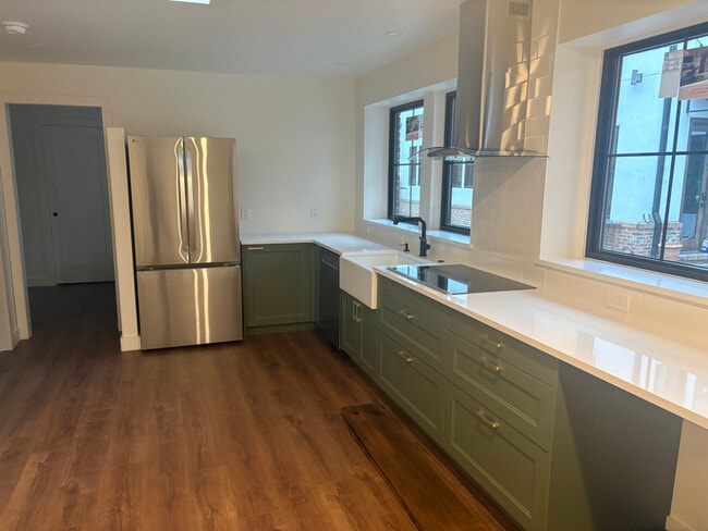 Photo - 5012 Pentridge St House