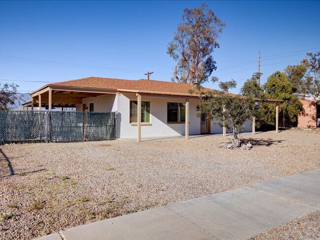 Foto del edificio - Modern Living with Private Mother-in-Law Suite!