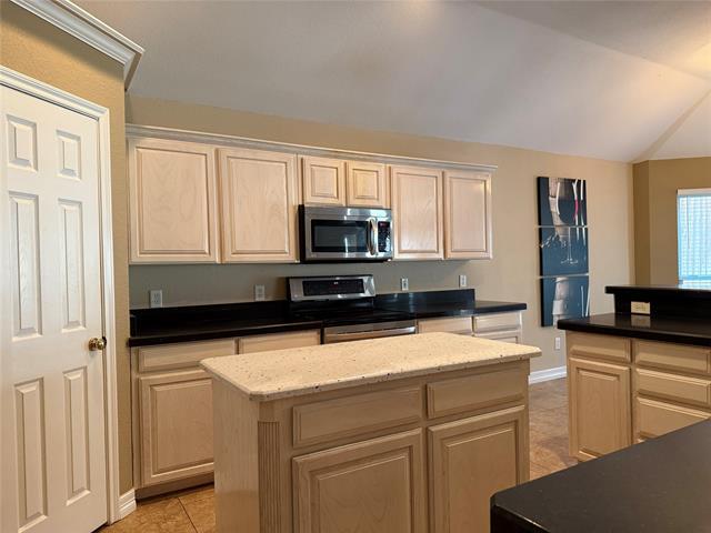 Foto del edificio - 7702 Fox Chase Dr