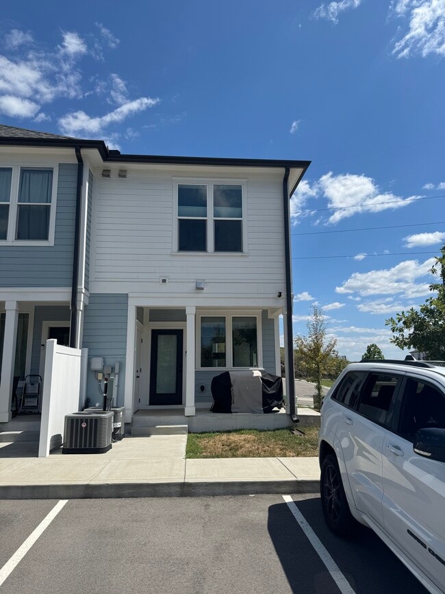 Building Photo - 111 Stella Dr