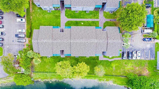 Foto del edificio - 7419 SW 152nd Ave