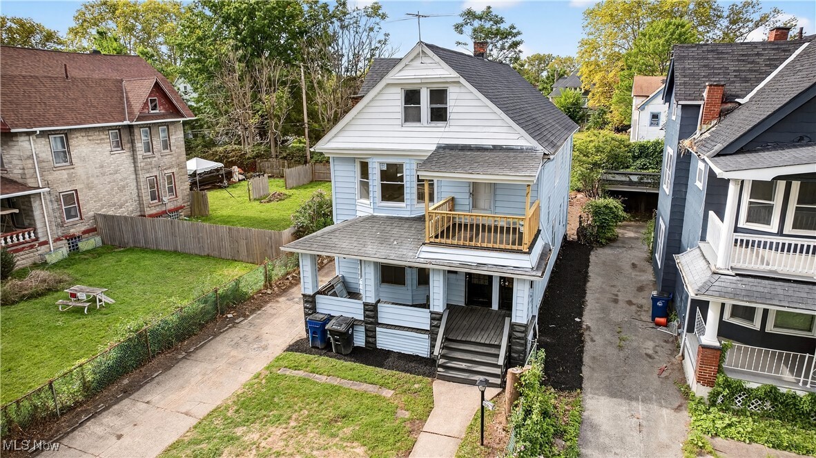 13608 Earlwood Rd Cleveland, OH 44110 – photo 2