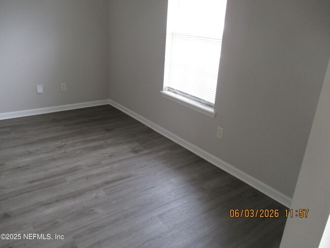 Building Photo - 3285 Avalon Dr