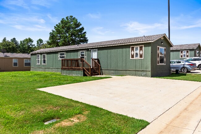 Foto del edificio - 2825 Primera Rd