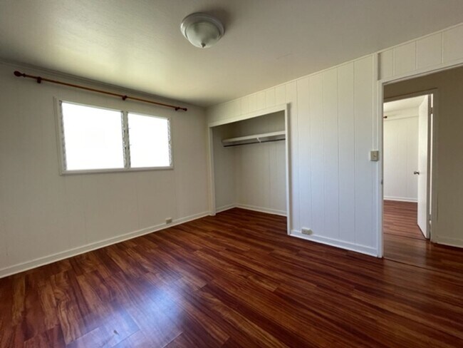 Foto del edificio - 3 Bedroom, 1.5 Bathroom House (Makiki / Pu...