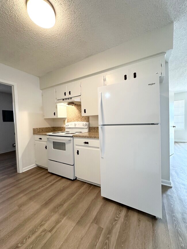 Foto del edificio - 308 Cottonwood Dr