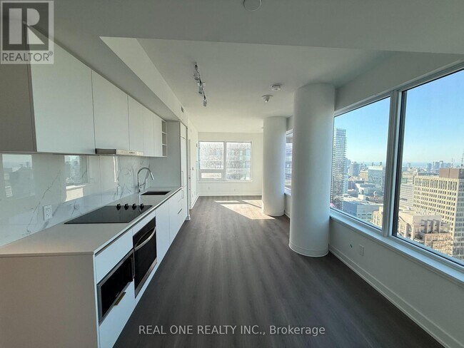 Building Photo - 8 Wellesley St W