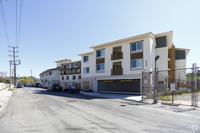 Building - Marmion Way