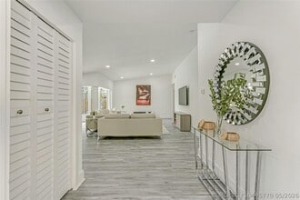 Building Photo - 16643 Redwood Way