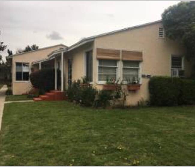 Building Photo - 605 N Rosemary Ln