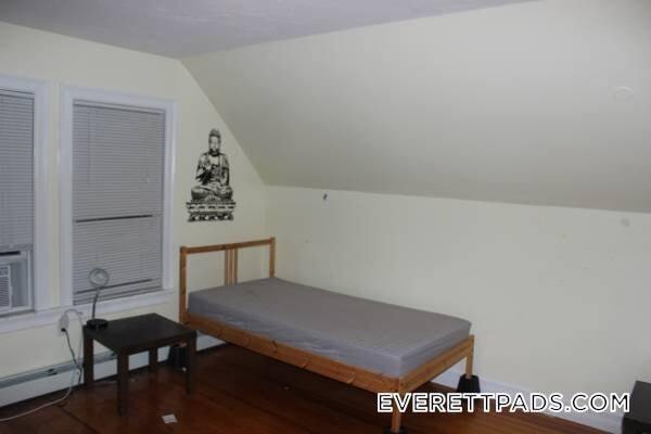 Building Photo - 161 Union St