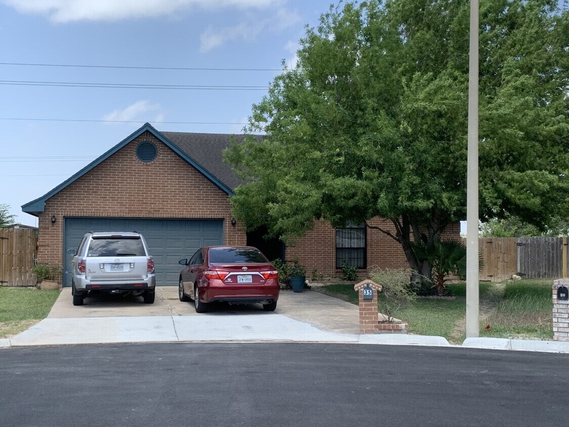 35 Yucatan Ct, Brownsville, TX 78526 House Rental in Brownsville, TX