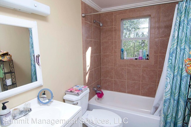 Building Photo - 2 br, 1 bath Room For Rent - 508 jefferson