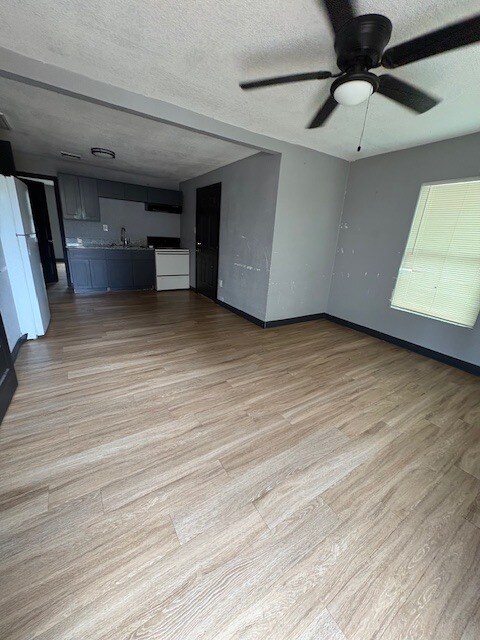 Foto del edificio - 9105 Grady St