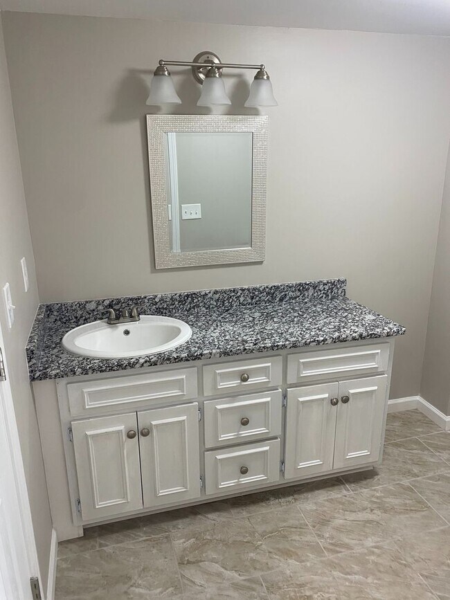 Foto del edificio - 514 Hutchinson Court