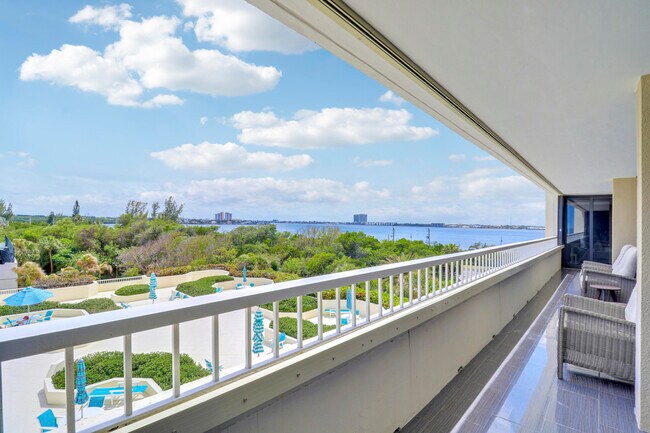 Foto del edificio - 5280 N Ocean Dr