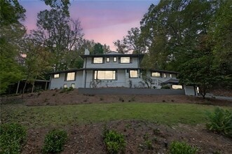 Building Photo - 3018 W Pine Valley Rd NW