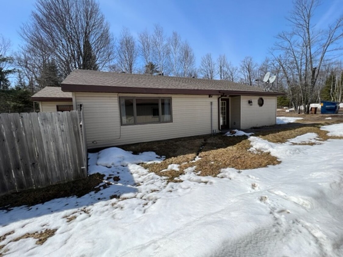 Foto principal - Duluth, MN - 3 bed - 2 bath - 2 car garage...