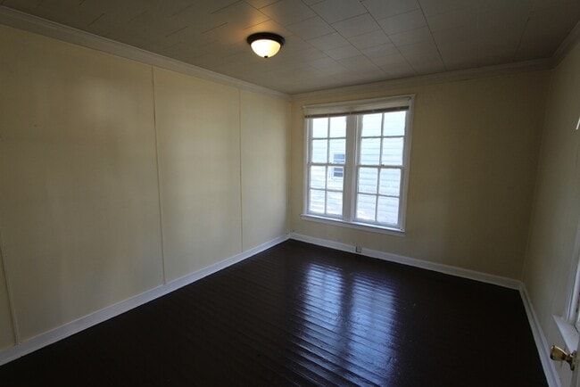 Foto del edificio - 232 Columbia Ave