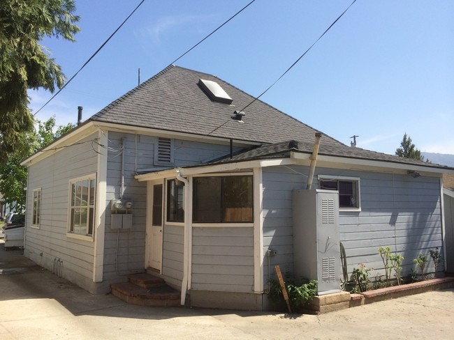 Building Photo - 234 N 10th St