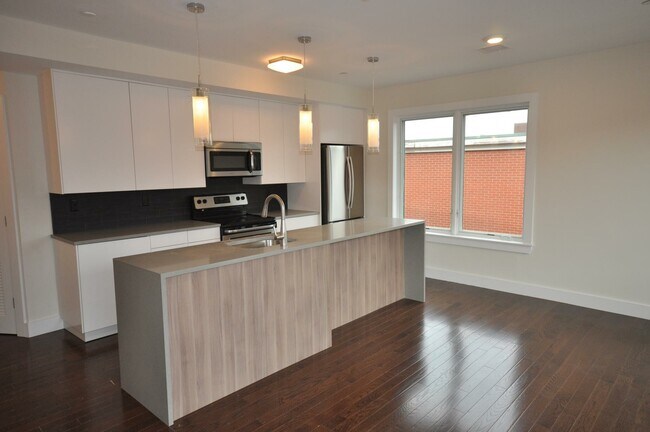 Foto del edificio - 659 Massachusetts Ave