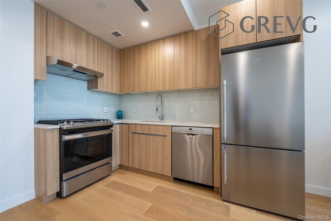 Foto del edificio - 134-38 35th Ave