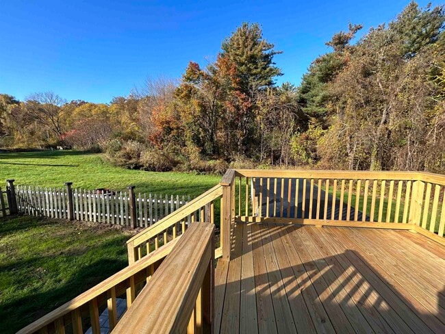 Building Photo - 131 Portsmouth Ave