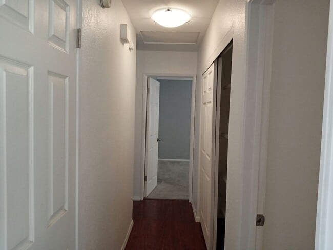 Building Photo - 3 Bedroom 2 bath Home in 29 Palms