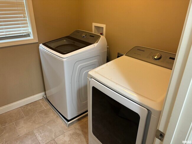 Foto del edificio - 2315 W Paddington Ct