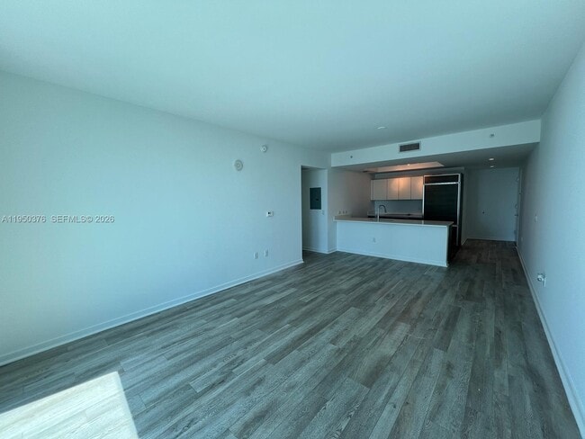 Foto del edificio - 1100 S Miami Ave