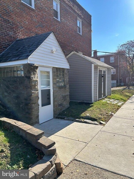 Foto del edificio - 800 Disston St