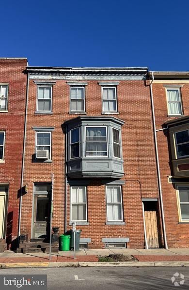 Building Photo - 125 N Beaver St