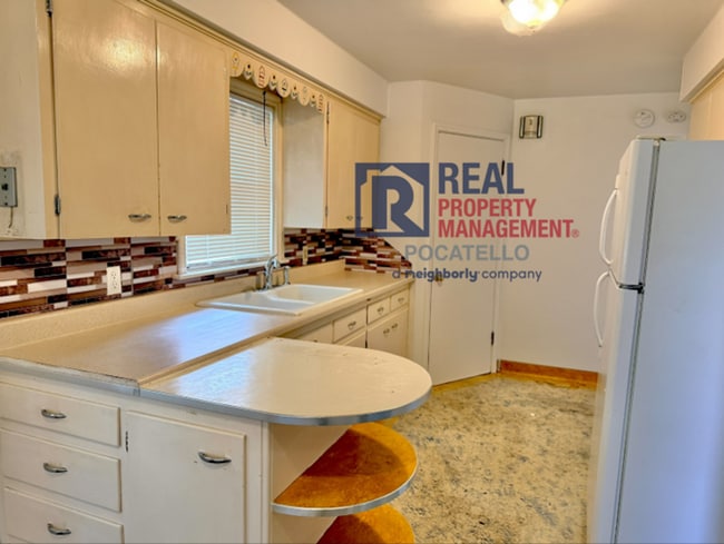 Foto del edificio - 651-655 W Lander St
