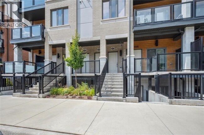 Building Photo - 25 Isherwood Ave