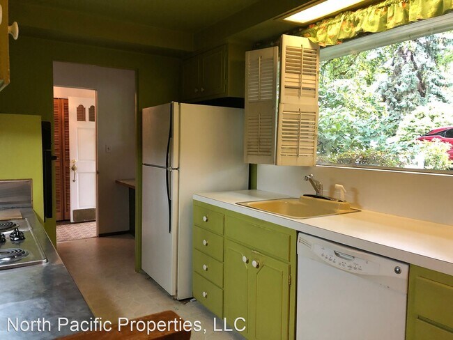 Foto del edificio - 4 br, 2.5 bath House - 8458 NE 9th St