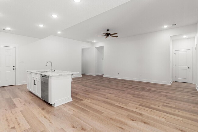 Foto del edificio - 4216 Lynx Ln