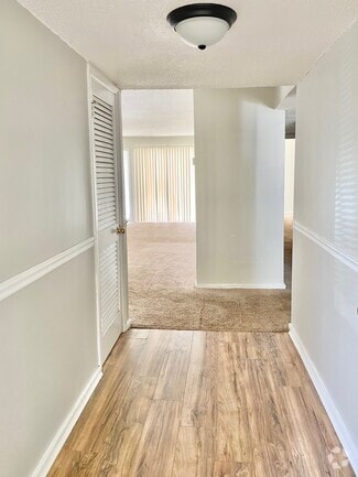 Building Photo - 1208 Bush River Rd