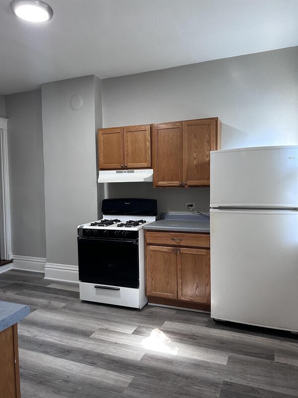 Building Photo - 119 Tennyson Ct