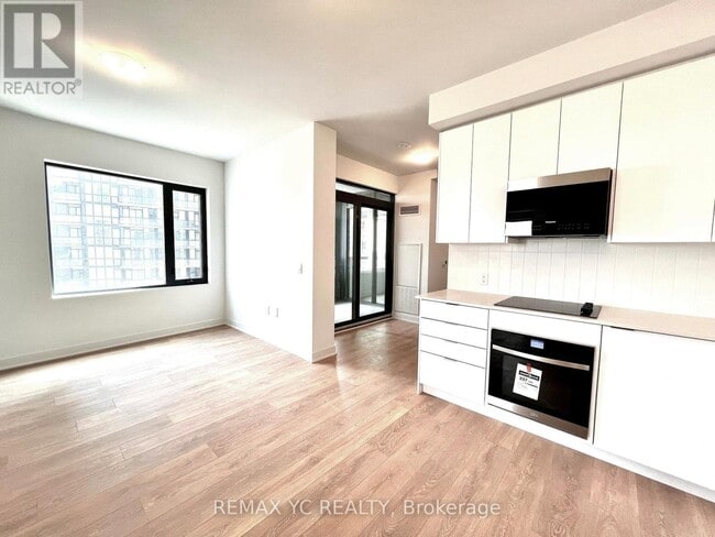 Building Photo - 2920 Hwy 7